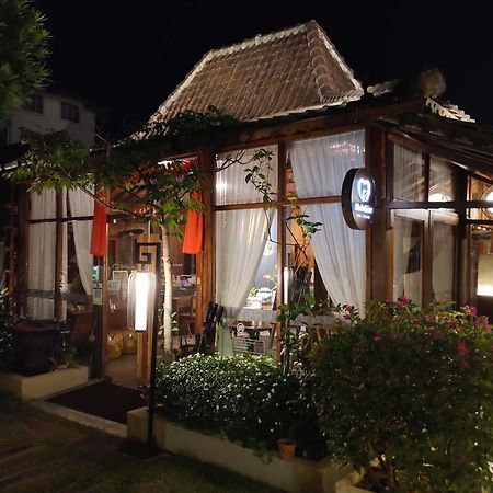 Sojourn Spa Hotel Melaka Exterior photo