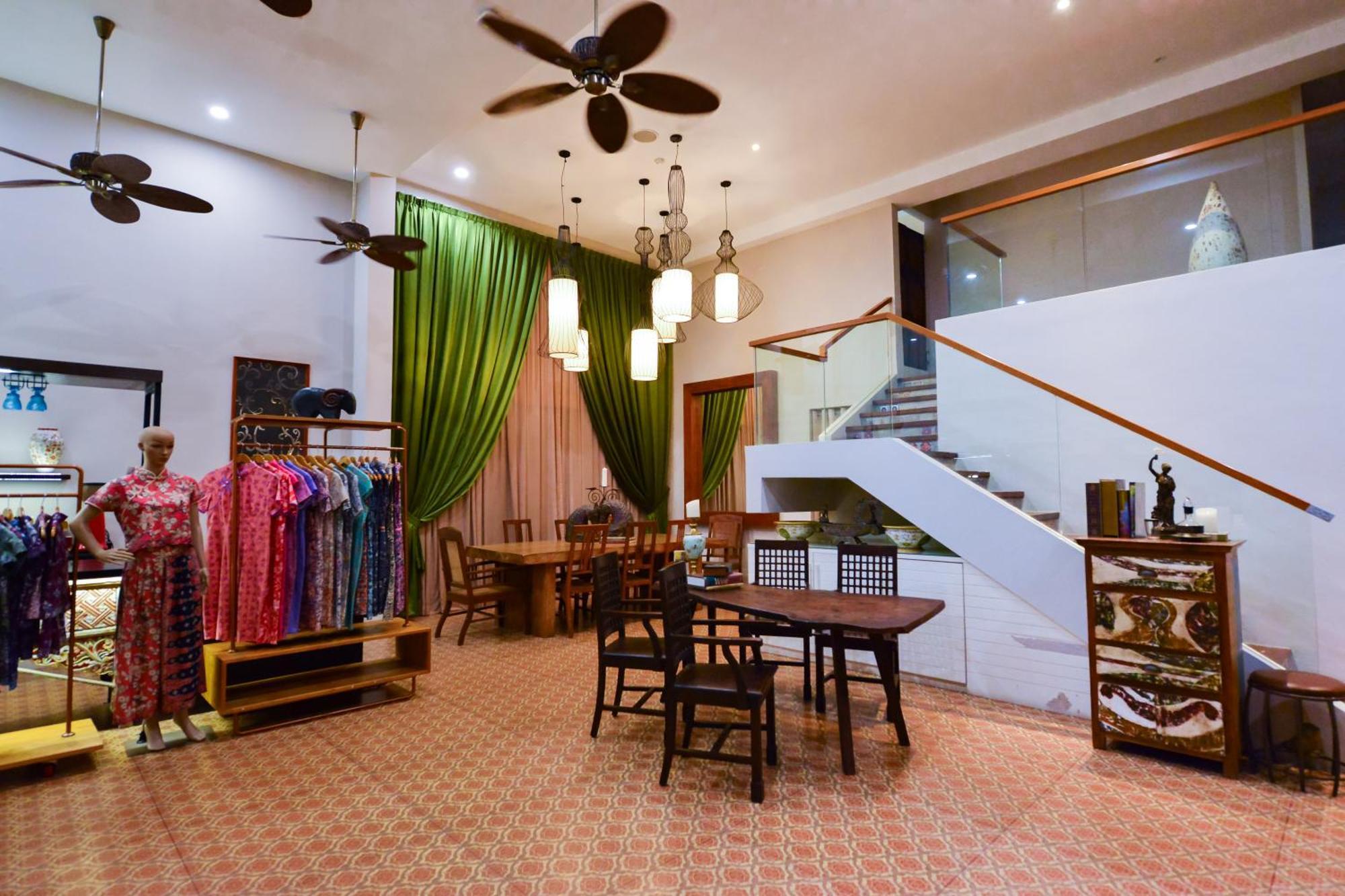 Sojourn Spa Hotel Melaka Exterior photo