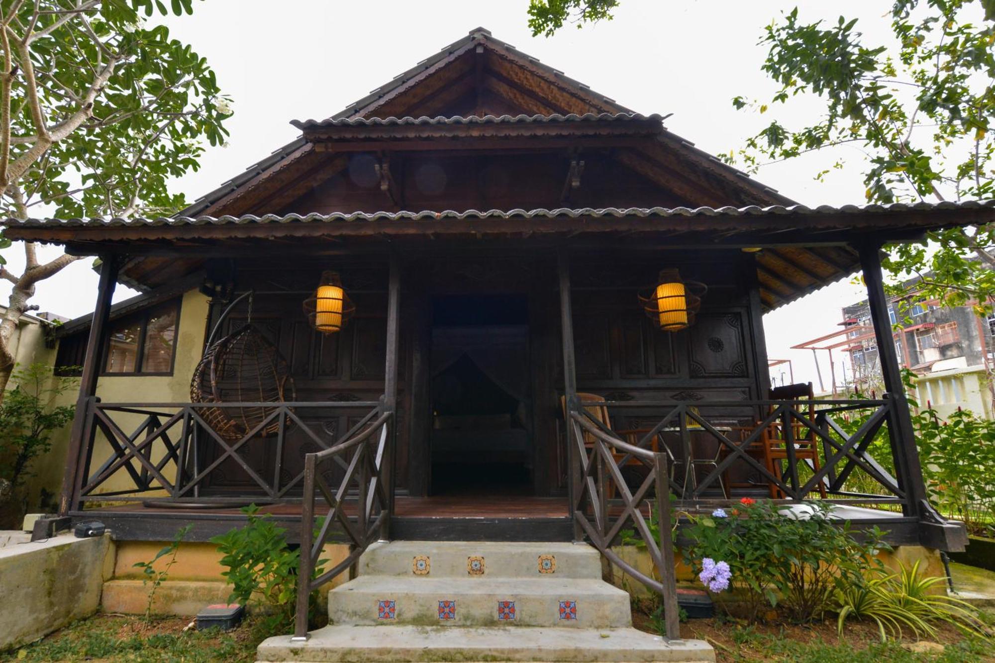 Sojourn Spa Hotel Melaka Exterior photo