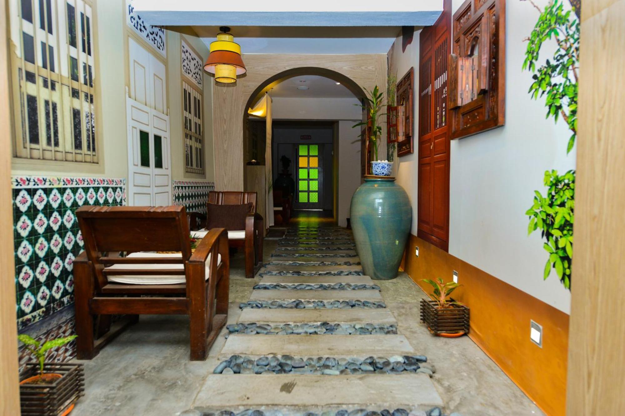 Sojourn Spa Hotel Melaka Exterior photo