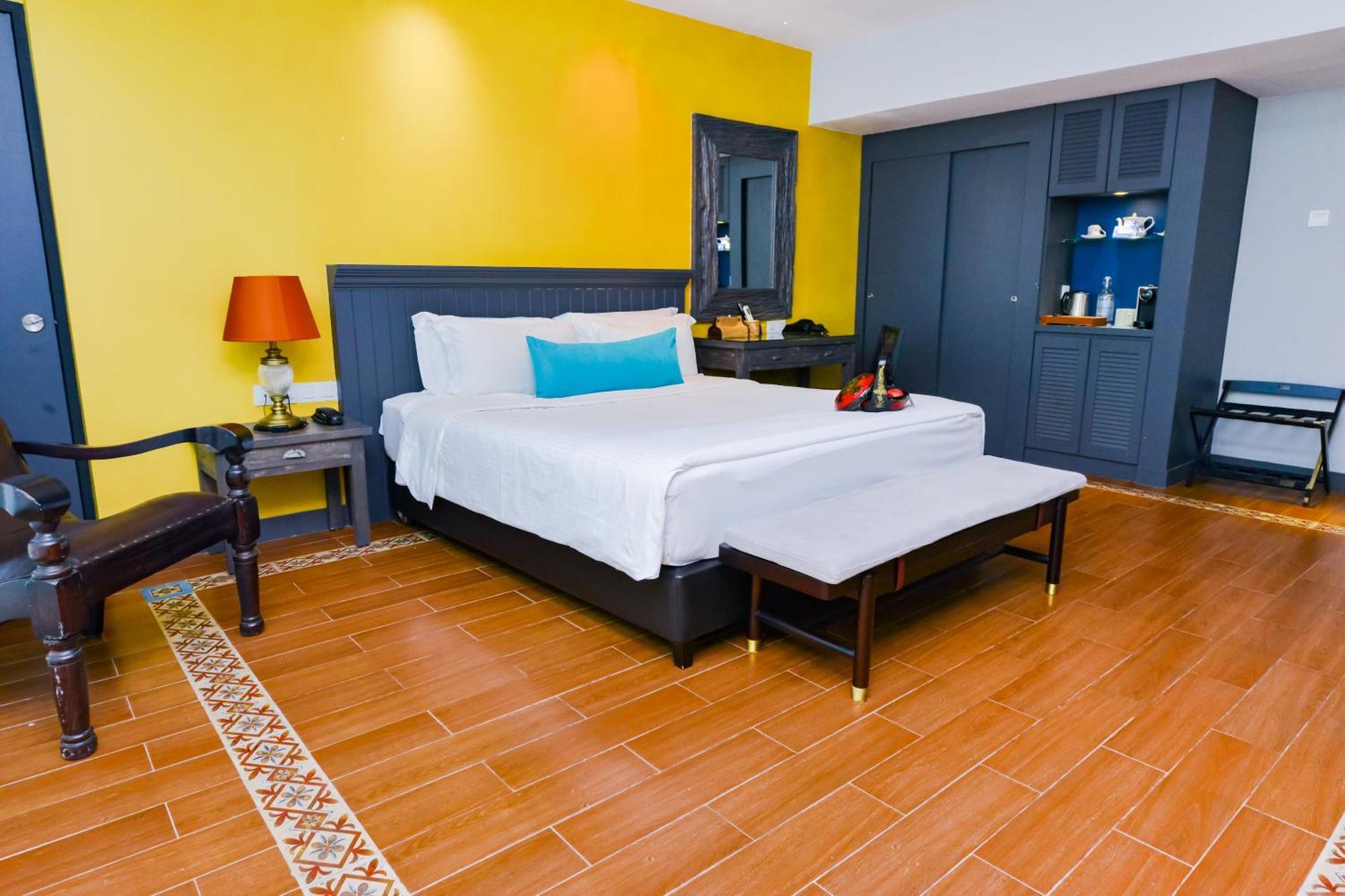 Sojourn Spa Hotel Melaka Exterior photo